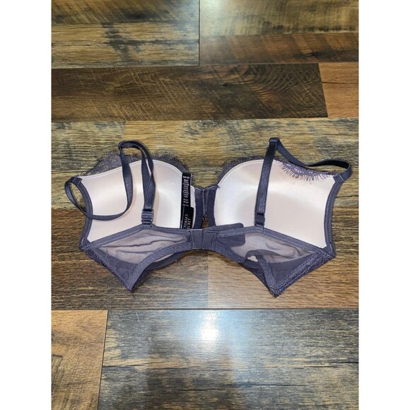 Victoria’s Secret Sexy Tee Posey Lace Push Up Bra - Picture 2 of 3